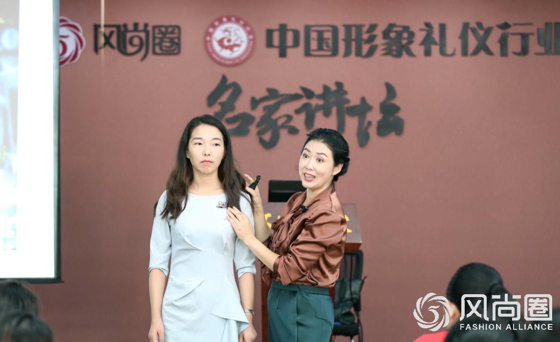 鐢峰＋褰㈣薄璁捐鍩硅浠锋牸,褰㈣薄璁捐鍖栧鍩硅瀛︽牎