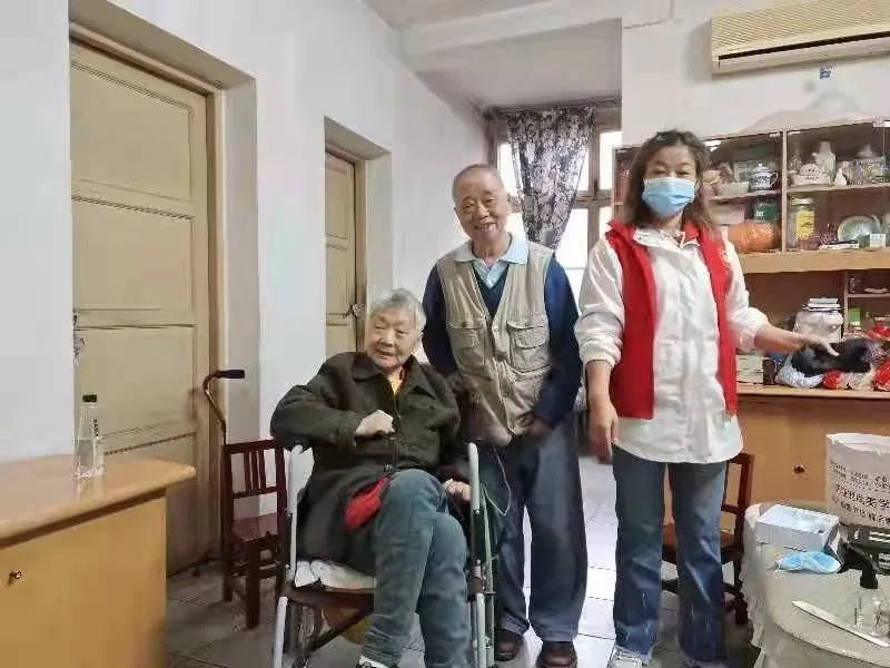 追寻红色记忆传承红色精神学雷锋,传承红色基因弘扬雷锋精神1000字