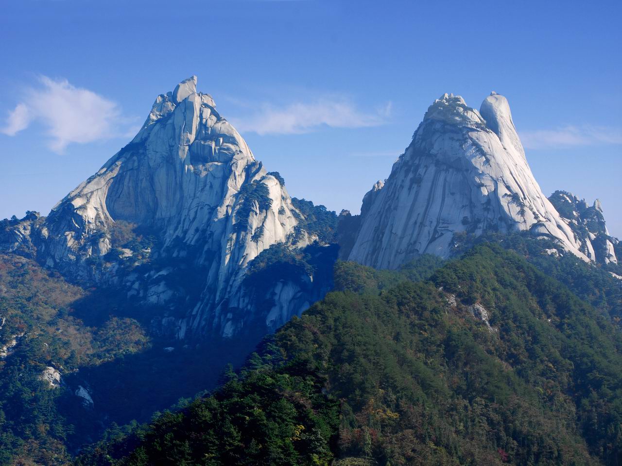 天柱山上面有酒店吗,普陀山上最美酒店