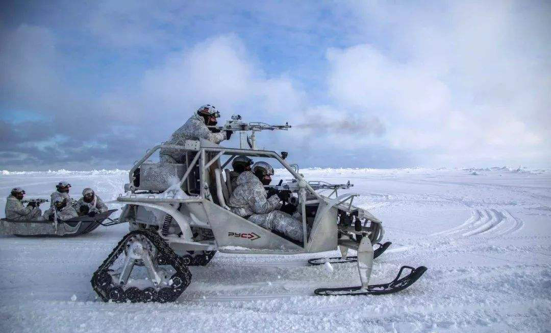 俄军“极地模式”开启！北极“热土”上“高、冷”*器武**集中亮相