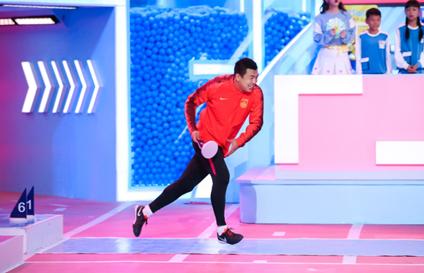 足球新招式,足球前卫踢法