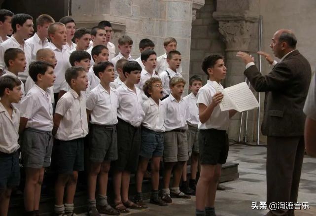 肖申克的救赎同年的世界级电影,肖申克的救赎原著与电影的区别