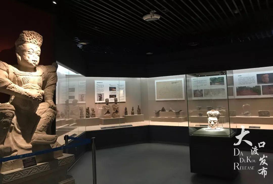 长江索道游玩重庆轨道交通2号线,重庆轨道交通2号线游玩攻略