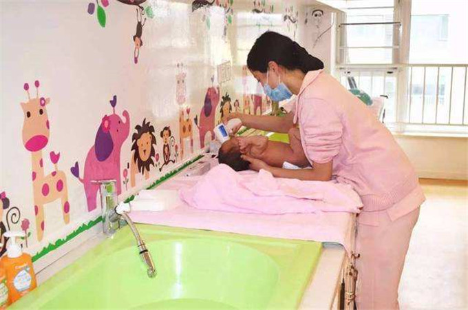 孩子抗拒洗头洗澡,三岁孩子抗拒洗澡怎么办