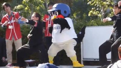 “爱”,“热血”与“永不言弃”:这就是《应援团》的故事