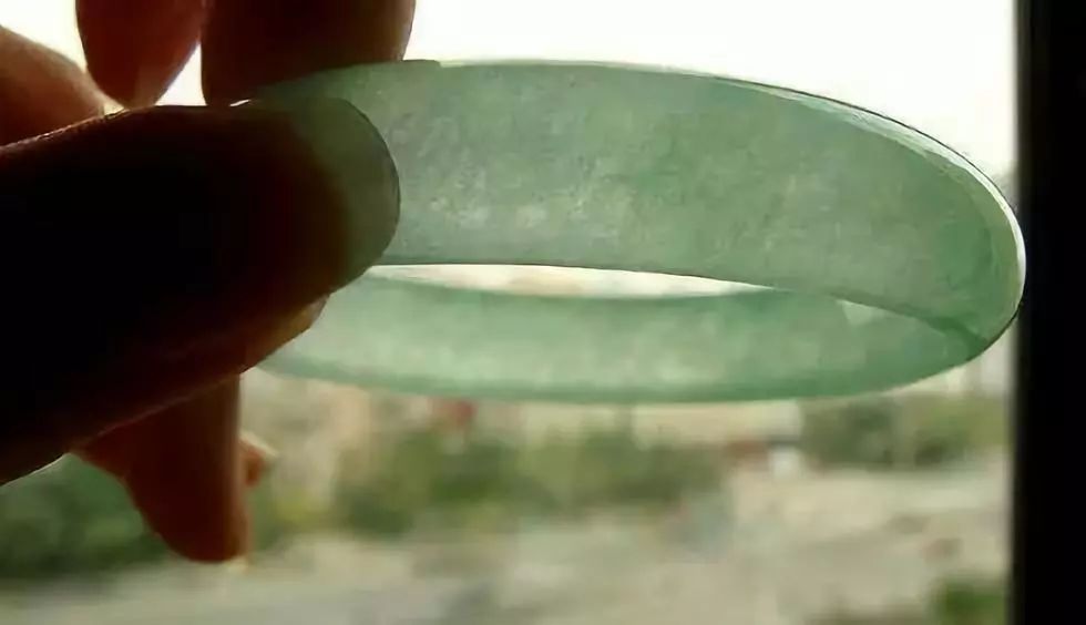 鉴定翡翠c货最简单的方法,如何鉴别翡翠a货