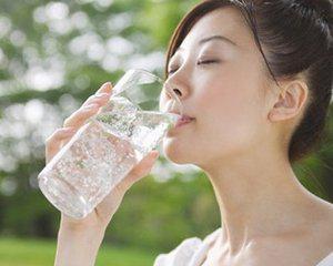 长期缺水对身体的危害,皮肤缺水对血管的危害