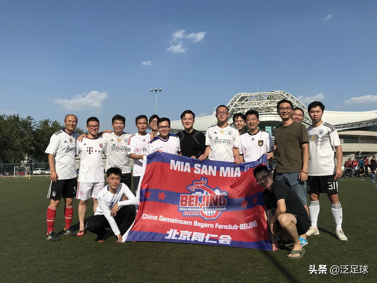 豪门对决曼联,欧联杯第三轮曼联客场3-2艰难战