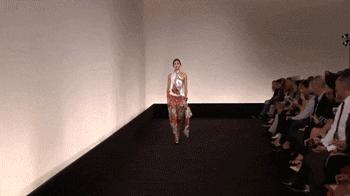 中国超模界四大金刚之一的奚梦瑶,国际超模奚梦瑶33岁