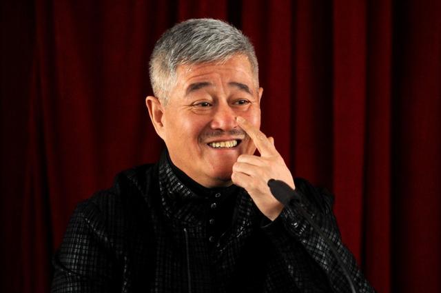 赵本山徒弟王小利最近的视频,赵本山徒弟王小利身价有多少钱