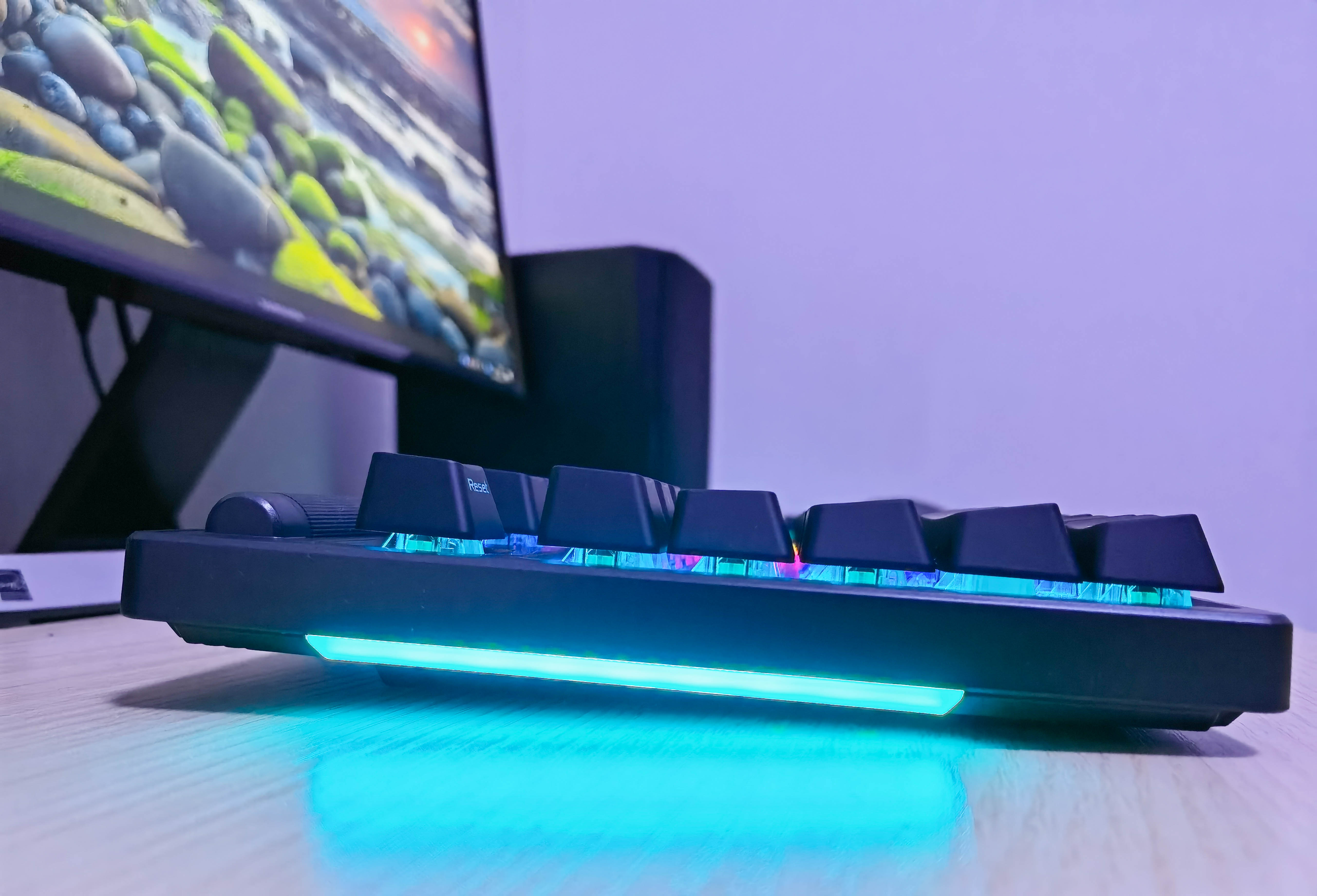 华硕rogflare键盘,rogstrixflare有线机械键盘