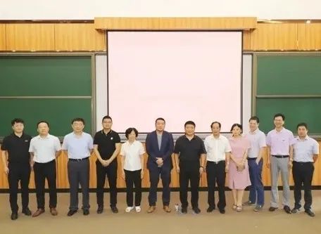 校企携手战疫,勠力同心战疫情共克时艰践初心