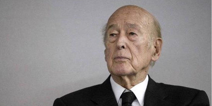 毛主席逝世揭秘：上将拿枪进入灵堂、外国政要悲伤、世界都在哀痛