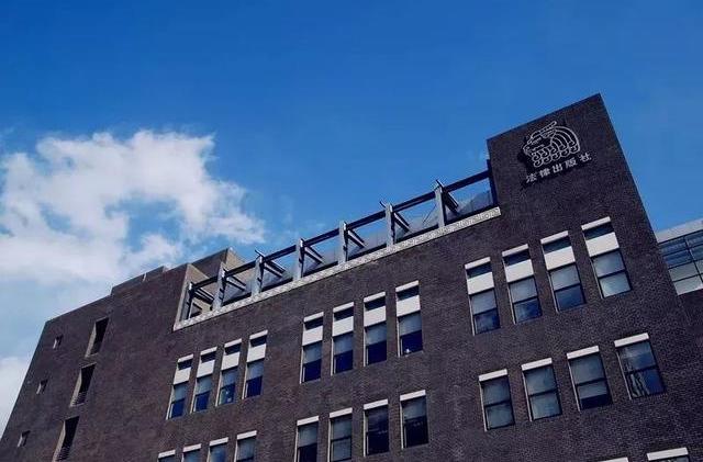 体育运动受伤法律责任,参加体育活动受伤主办方有责任吗