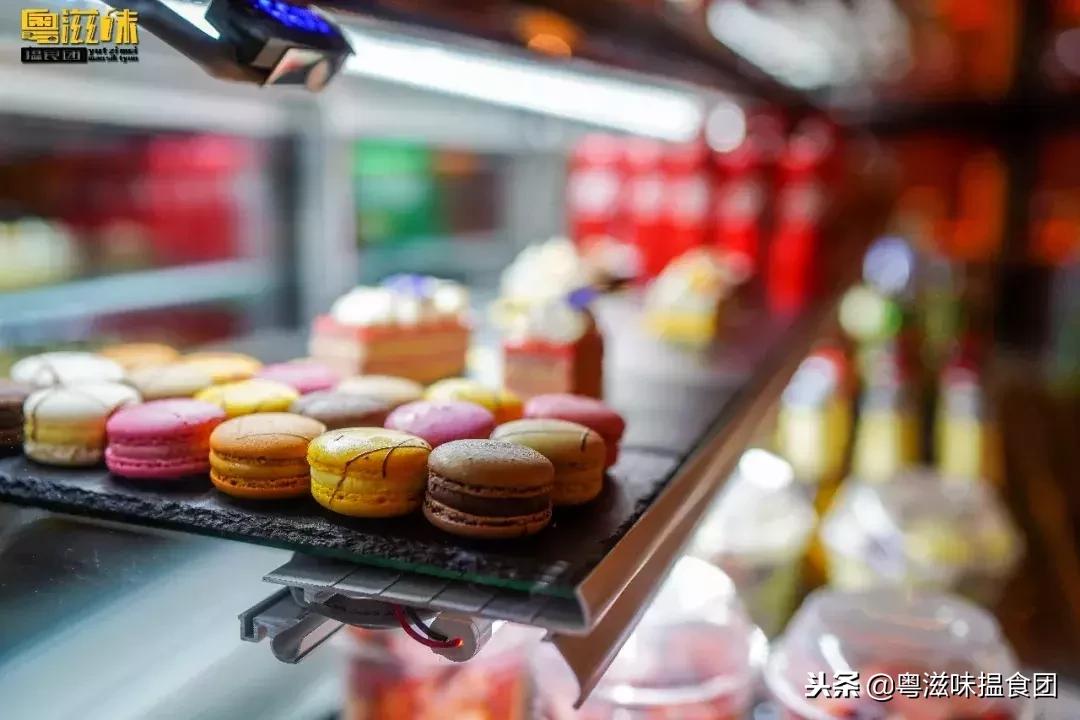 用一间24小时都在线的机场酒店,拥抱旅途的开始