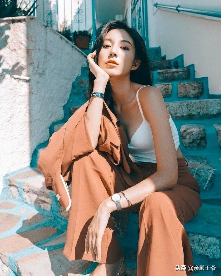 “韩国张钧甯”比基尼照爆红全网，成新任整容模板