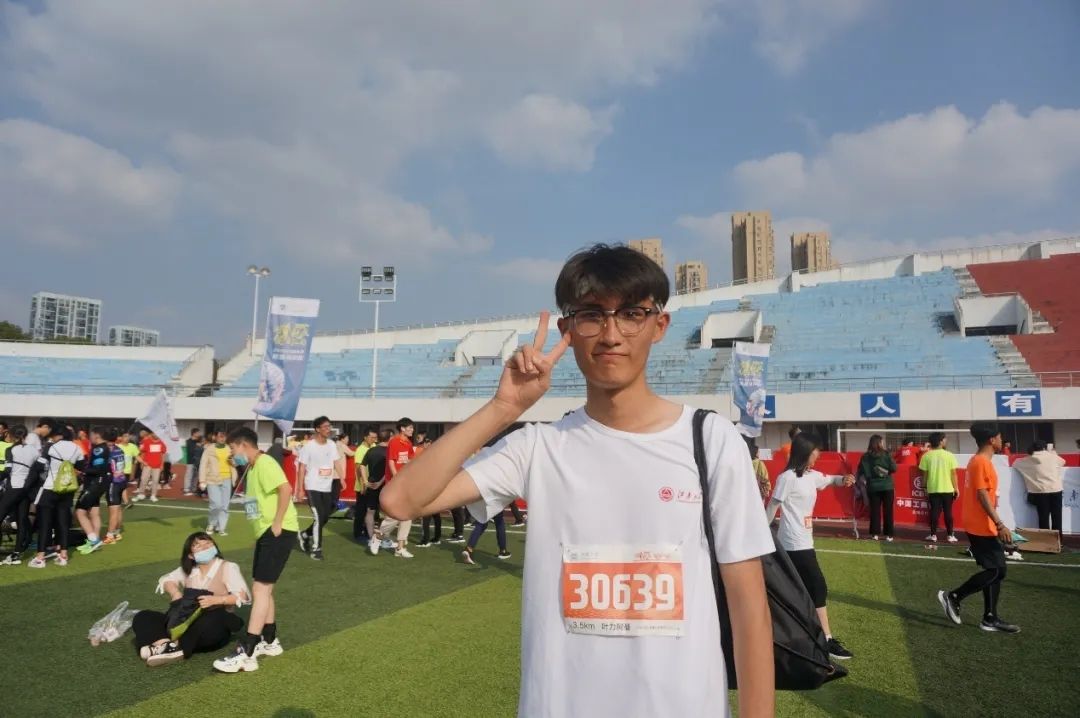 马拉松江南跑道,江南大学地铁站马拉松