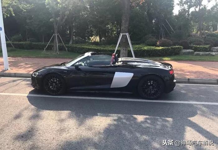 奥迪r8都是敞篷跑车吗,2020奥迪r8敞篷车展