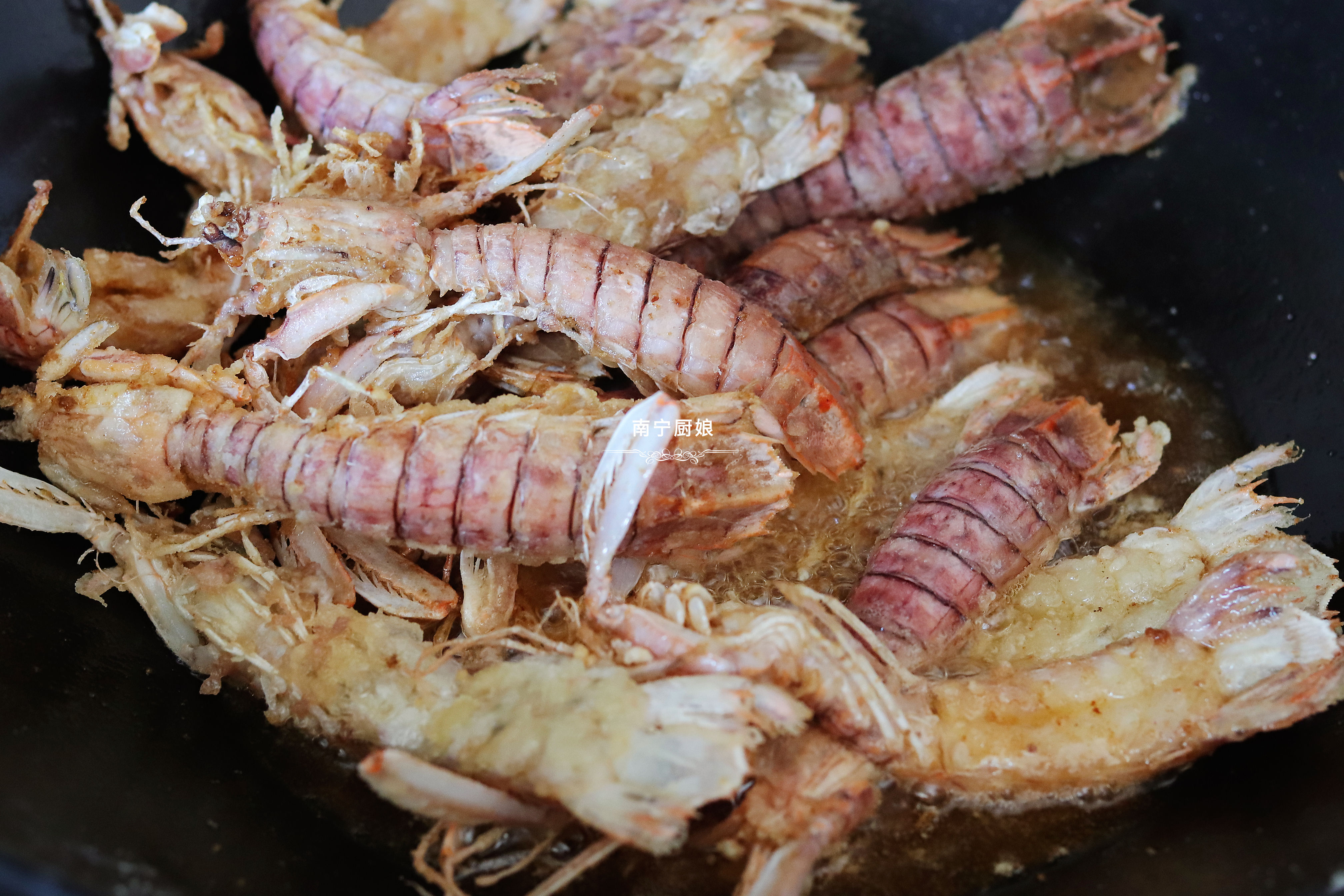 皮皮虾需要炸几分钟才能做椒盐虾,椒盐皮皮虾怎么才能炸得酥脆