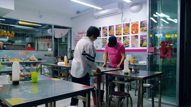 乌山路街上视频,泰国街道最火的小店