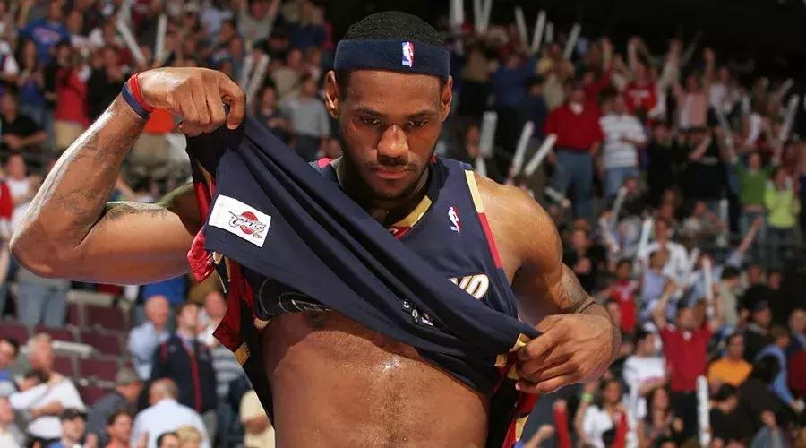 杨毅电台谈詹姆斯合集,杨毅专栏孙杨