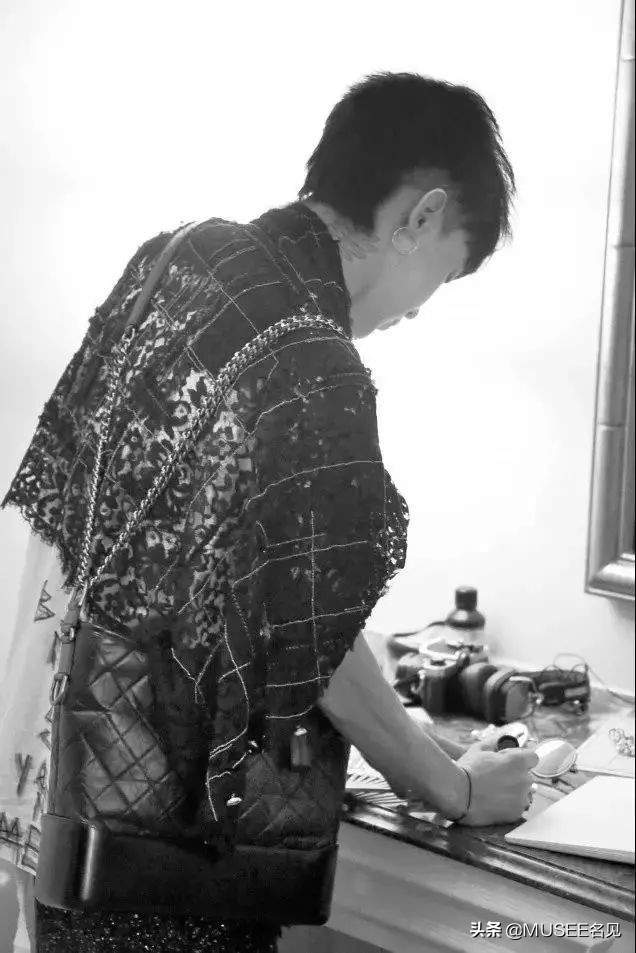 被代购和黄牛称为「财神爷」的男人强势回来了