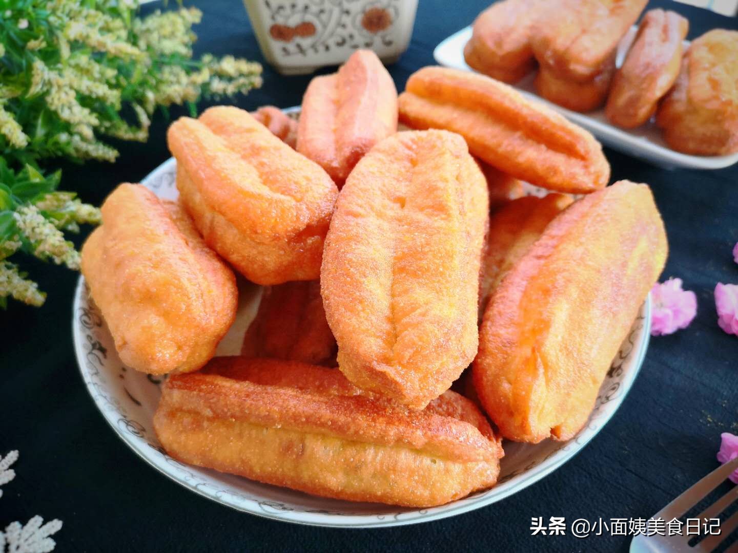 炸油条用泡打粉合法吗,油条精和泡打粉炸油条的配方