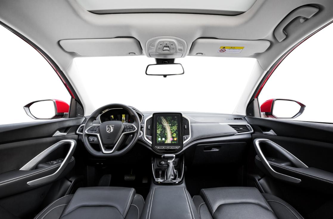 8万就能买的全球车型，一流三大件，3种座椅布局，可挂4种车标