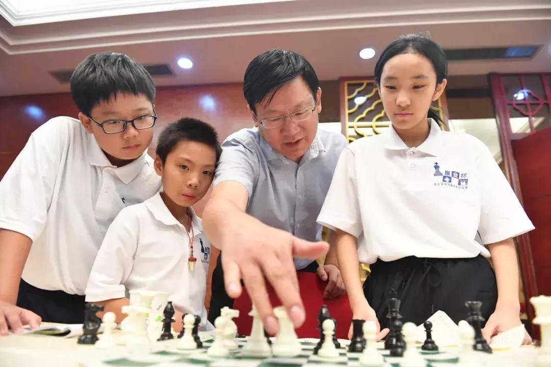 “弈”决高下！青深国象棋手在城阳刮起“时尚体育风”！叶江川、卜祥志都来了……