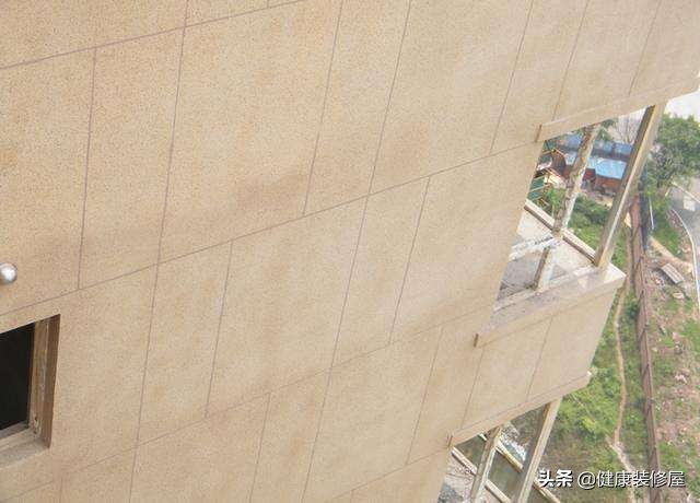 真石漆脏了怎么修复施工,真石漆脏了怎么办