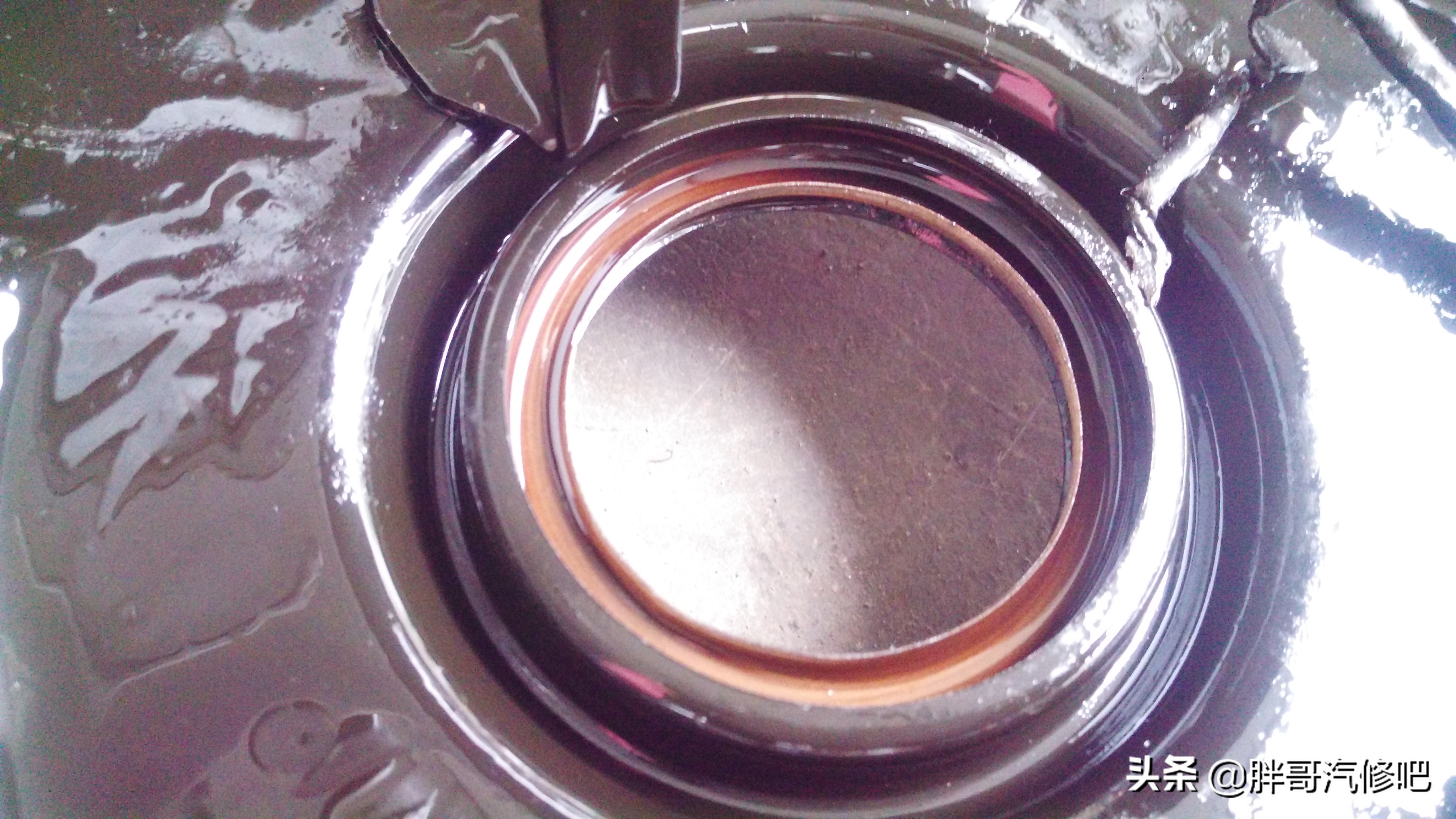 迈腾汽车漏油一般在哪个位置,迈腾漏油忽然不漏了