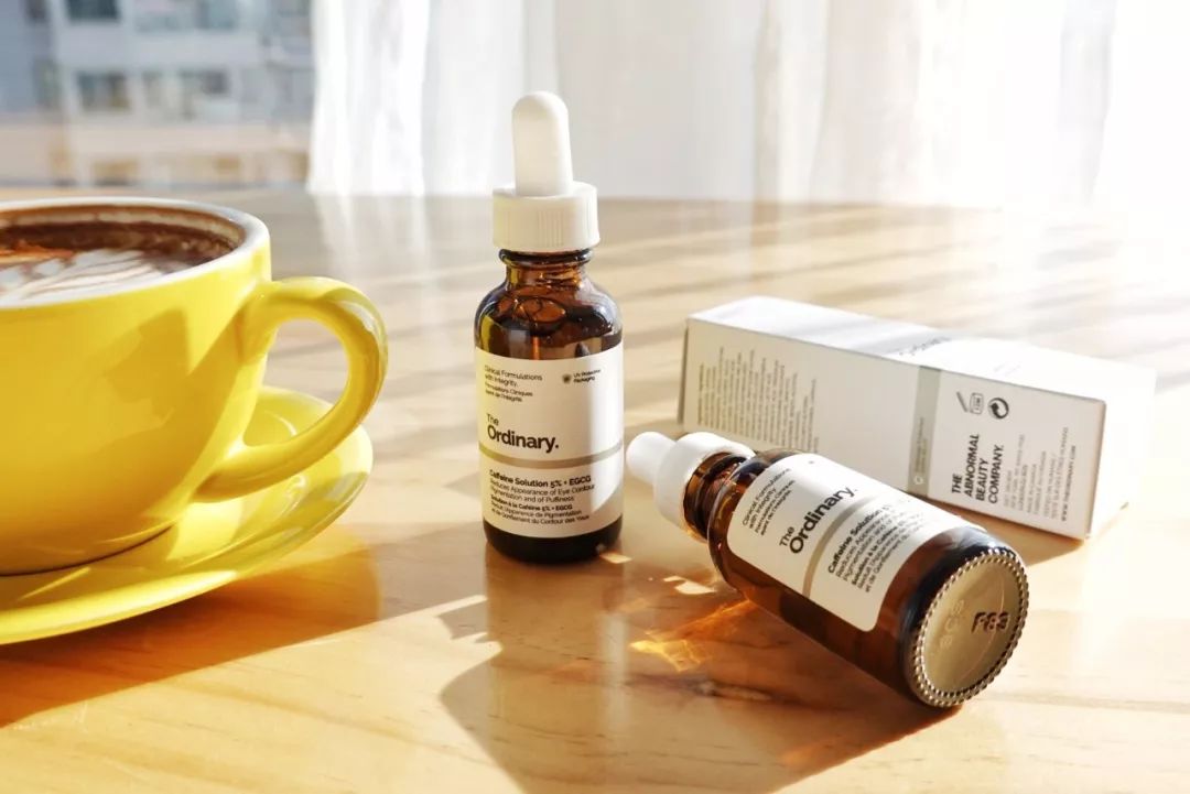 朋友圈精致生活却一地鸡毛,精致朋友圈背后的真实故事