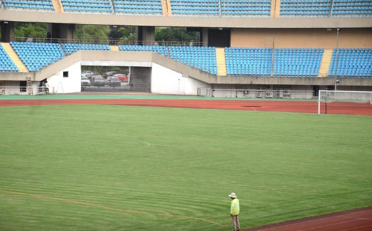 足球场使用管理规定,足球场禁止飞盘公告