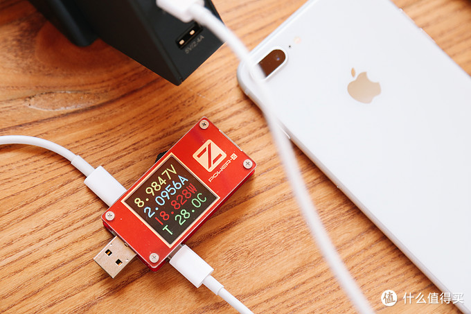 iphone无线充跟数据线有什么区别,iPhone数据线和充电头推荐