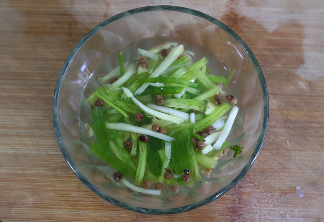 蒸馒头发面要不要放猪油,馒头包子怎么加酵母发面