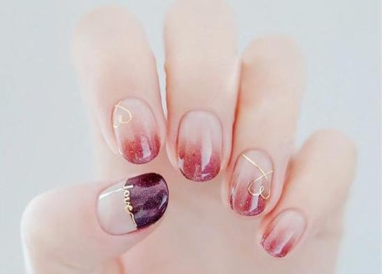 晕染美甲教程渐变色红,渐变色美甲怎么做的教程