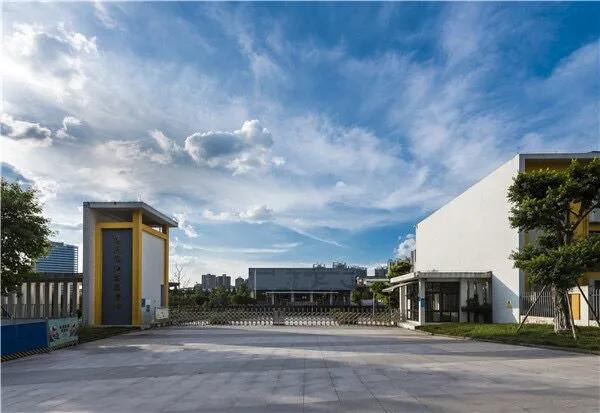 重庆人和的小学,重庆人和街小学与人和实验小学