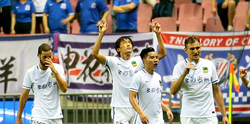 前国足队长杜威野球场吊射,前男足队长杜威回国了吗