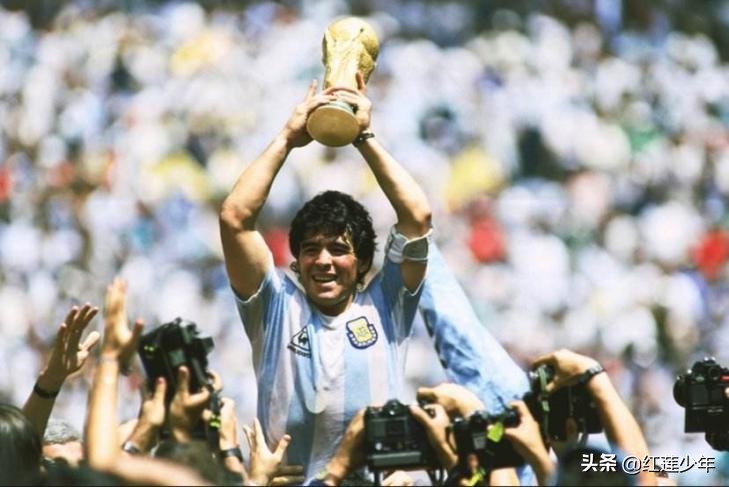 马拉多纳自传我是迭戈,迭戈马拉多纳自暴自弃