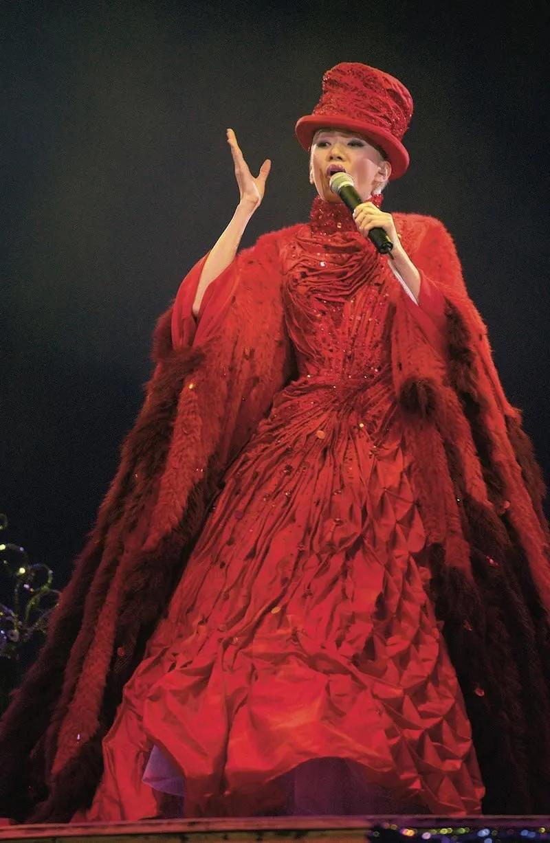 姊呰壋鑺抽樋鎷変集鏈嶈,35骞村墠鐨勬鑹宠姵鏈夊鏁㈢┛