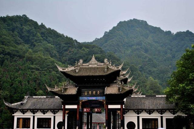 青城山的来历和传说,中国道教发源地四川青城山
