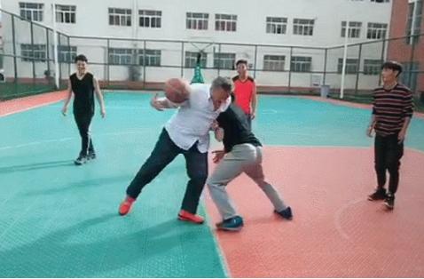 篮球德鲁大叔全部招牌动作,德鲁大叔经典打球招牌动作