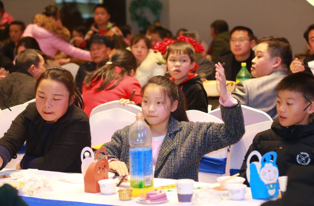 府上有喜丨恭喜*钟金**定王台业主喜提香江百货