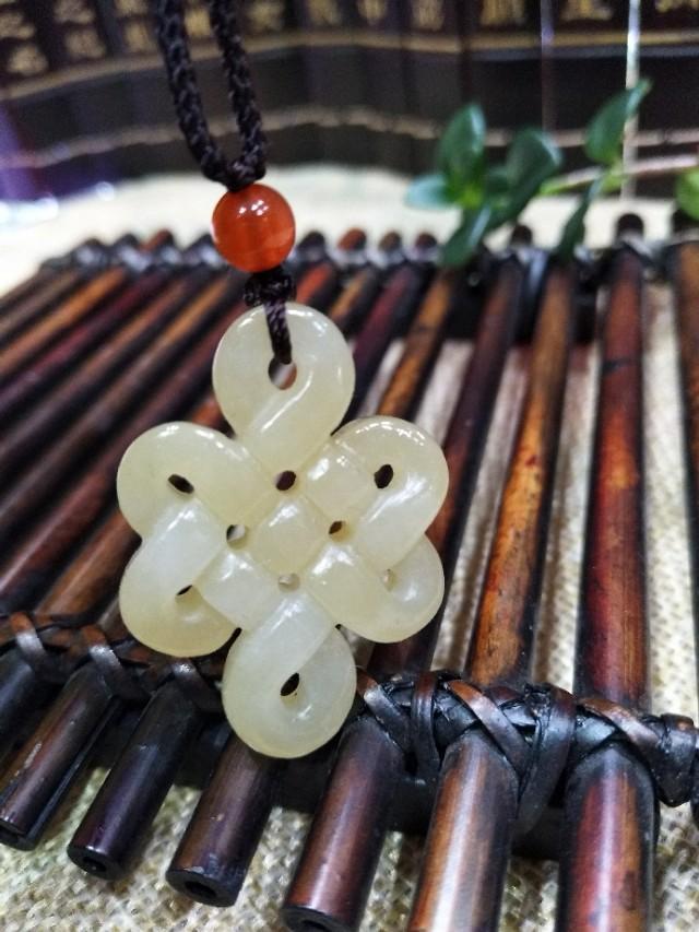 在哪可以买到真正的新疆和田玉,到和田买玉靠谱吗