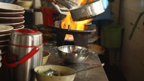 西门老街19元一碗的牛肉海鲜面，虽贵但好吃到勾魂