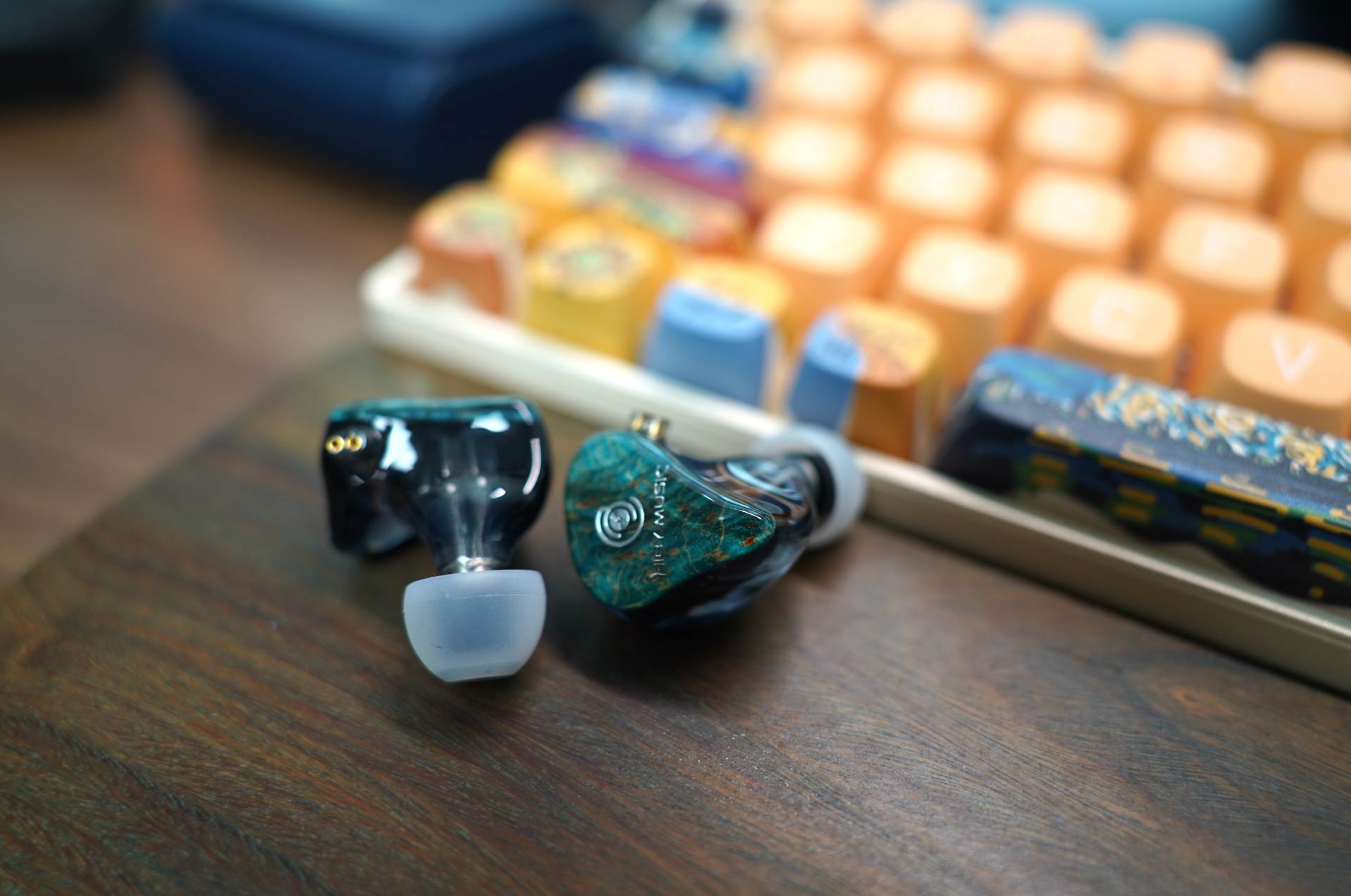 喜欢听歌的人，大多都是孤独的，盘点我手头的Music装备