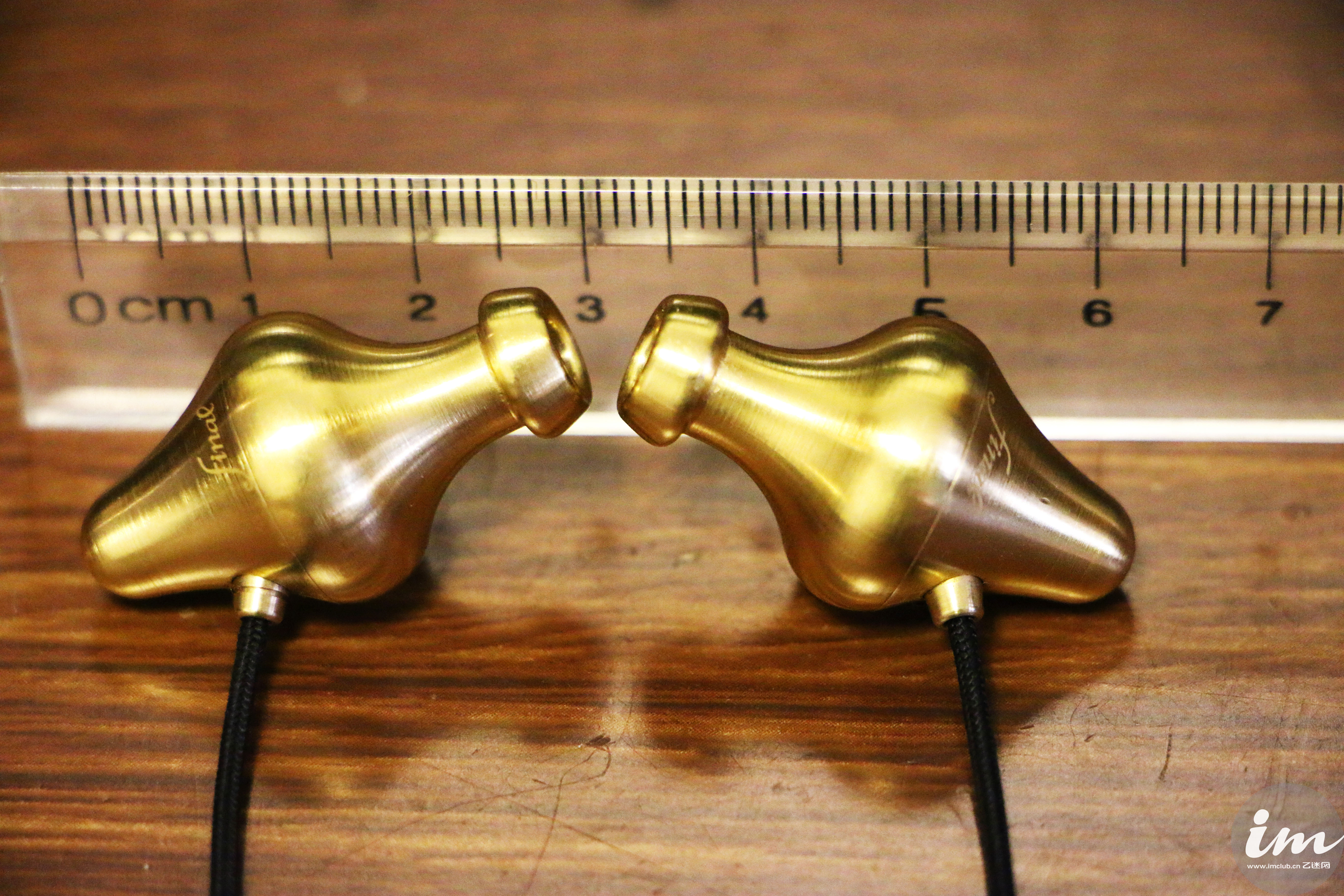 公认最强低音耳塞,目前最顶级的耳塞