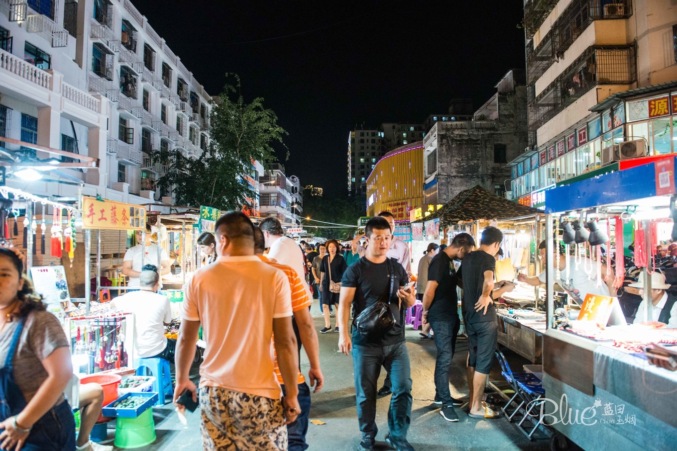 三亚的第一市场夜市到几点,海南三亚夜市第一市场
