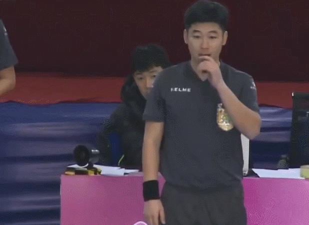 五人制手势,五人制足球裁判球门球手势