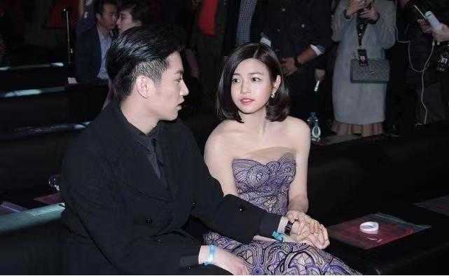 陈妍希和陈晓是姐弟恋吗,陈妍希小龙女脸